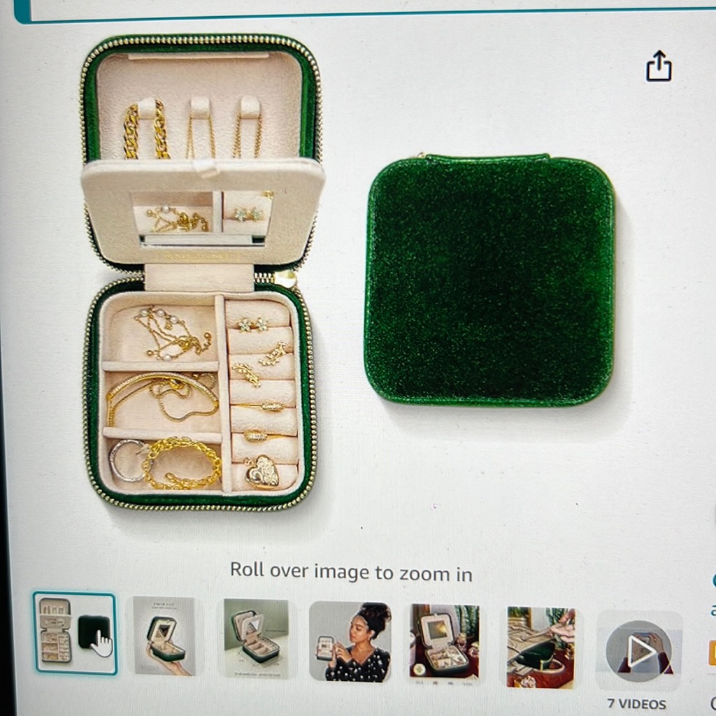 Emerald Green Travel Jewelry Case Emerald Green Travel Jewelry Case